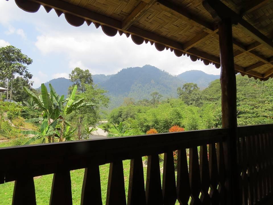 Batu Kapal Jungle Houses Hotel Berastagi Luaran gambar