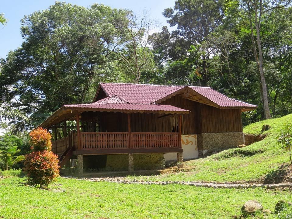 Batu Kapal Jungle Houses Hotel Berastagi Luaran gambar